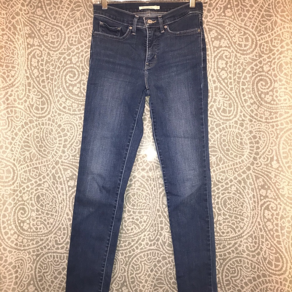 Levi’s size 27 shaping slim jeans